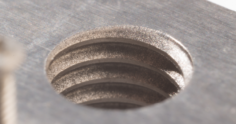 タップ加工・スリット加工・難素材加工